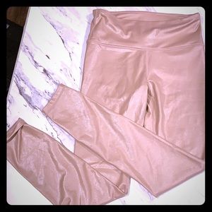 Athleta elation shimmer tight light pink size da